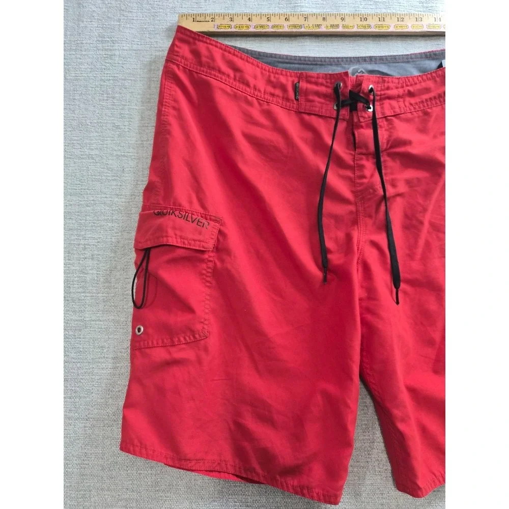 Quiksilver Board Shorts Mens 37 Red Logo Standard Fit Cargo Pocket Swim Wear
